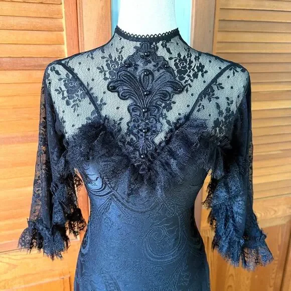 Devil Fashion Gothic Victorian 1930s 'Birds of a Feather' Lace Maxi Gown Dress - Picture 2 of 16